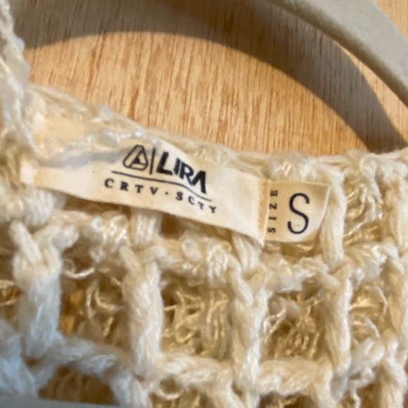 🤍Re-posh Shaggy Vest🤍 - Picture 4 of 5